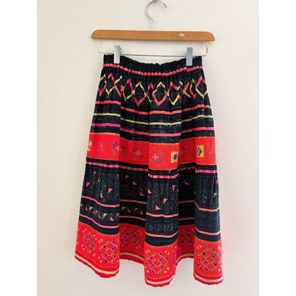 VTG 70s Thai Hmong Hand Embroidered Neon Indigo Skirt Folk Tribal Elastic Waist - Picture 7 of 7